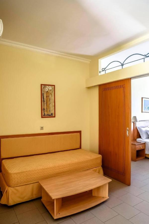 Coloma Apartments Pefkos Pefki  Экстерьер фото
